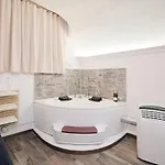 Apartamento Casa Chicca Monti - Idromassaggio 900 M Colosseo *
