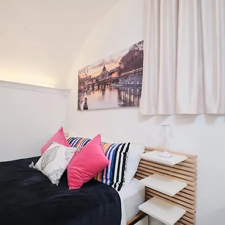 Casa Chicca Monti - Idromassaggio 900 M Colosseo Lägenhet Rom