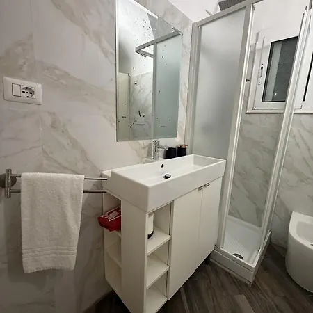 شقة Casa Chicca Monti- Idromassaggio 900 M Colosseo *